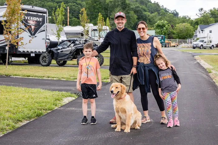 Big Mike's Creekside RV Resort 5