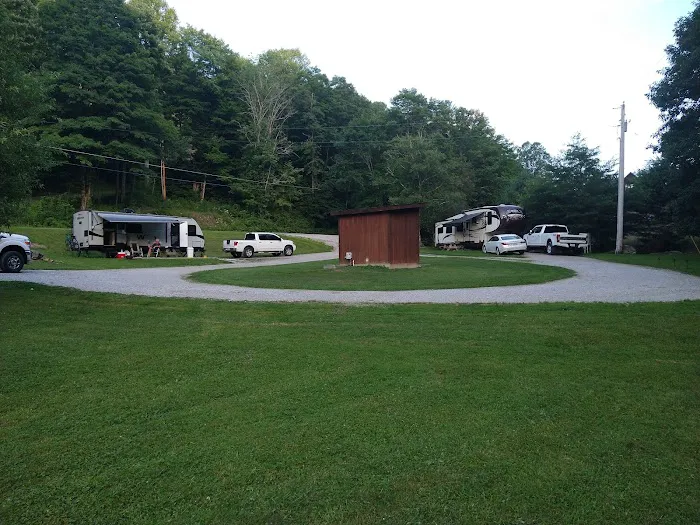 The Little Campground and Cabin 4