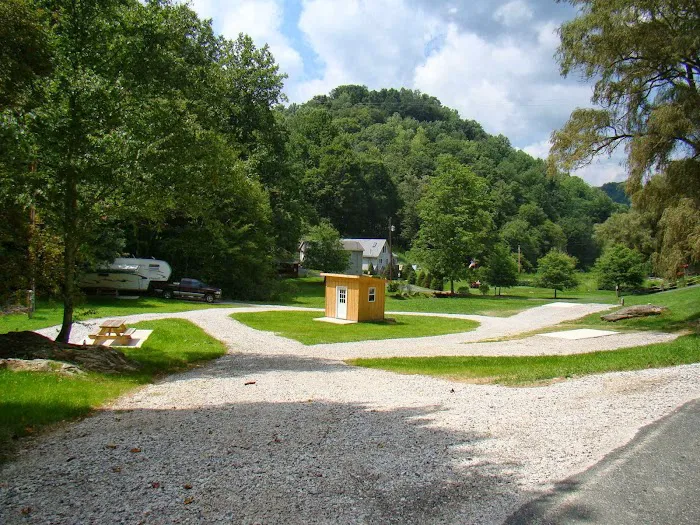 The Little Campground and Cabin 3