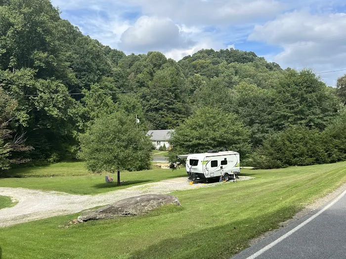 The Little Campground and Cabin 1