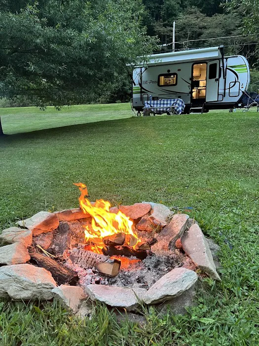 The Little Campground and Cabin 6