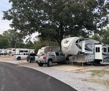 Travelers Camper Park Campground