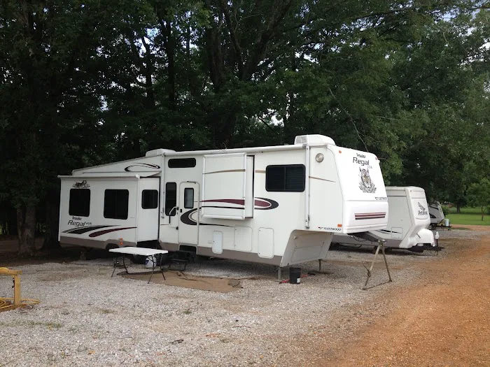 Country Dogs RV Park 4