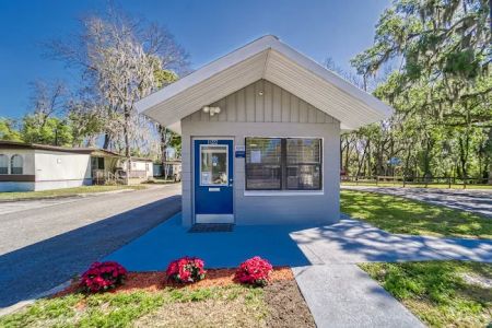 Bedrock Crescent Lake 55+ Mobile Home Community