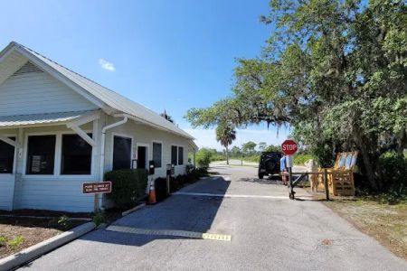 Lake Kissimmee Campground