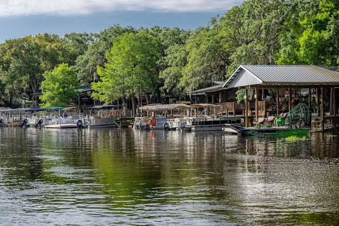 Camp Mack, The Old Florida Lodge, Marina, and RV Resort 7