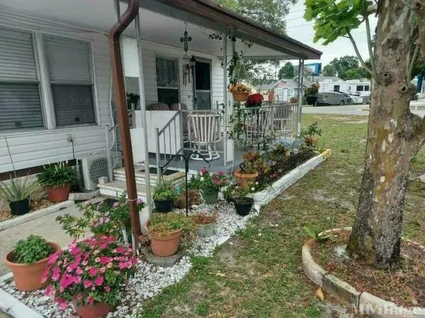 Mobile Manor MHP 1