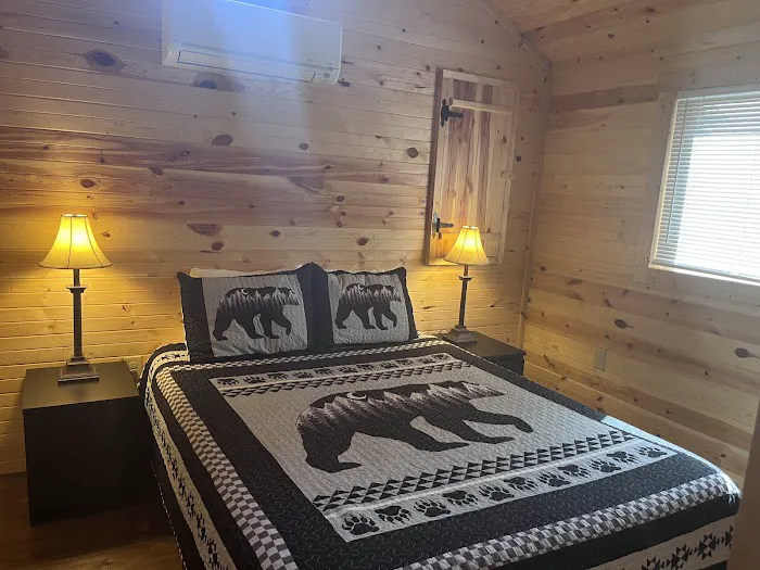 Smoky Hollow Outdoor Resort 3