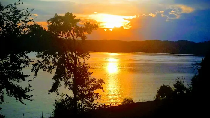 Douglas Driftwood Lakefront Campground RV Park 5