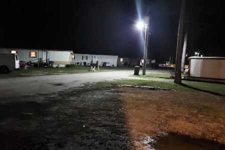 Azalea Mobile Home Court