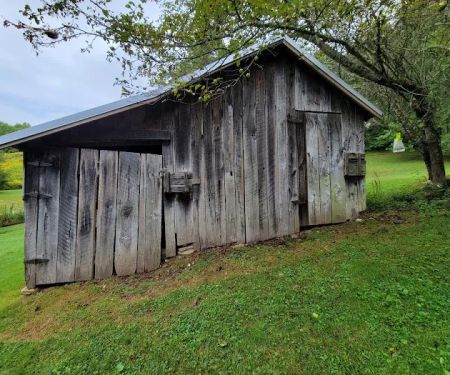 Roan Mountain State Park Check-in Station