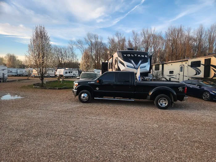 Rebel RV Park - U-Haul Dealer 7