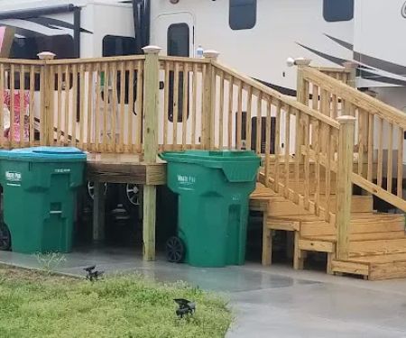 Oakhaven Village Mobile Home Community