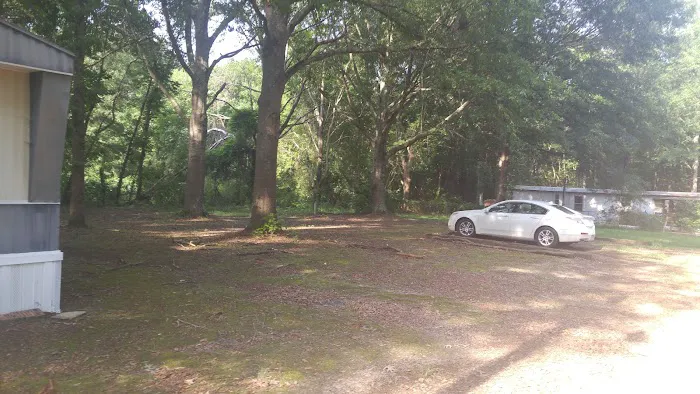 Lakeside Park Mobile Home Community 10