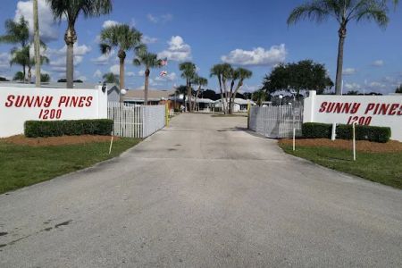 Sunny Pines RV & Mobile Home Park