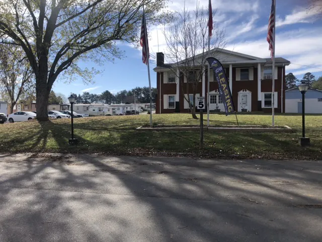 Ravenwood Manufactured Housing Community 3