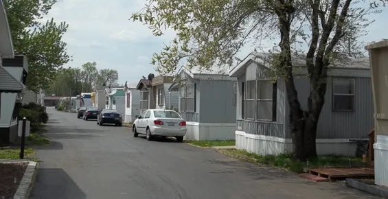 Ravenwood Manufactured Housing Community 9