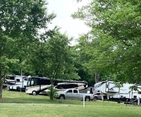 Lazy Llama Campground
