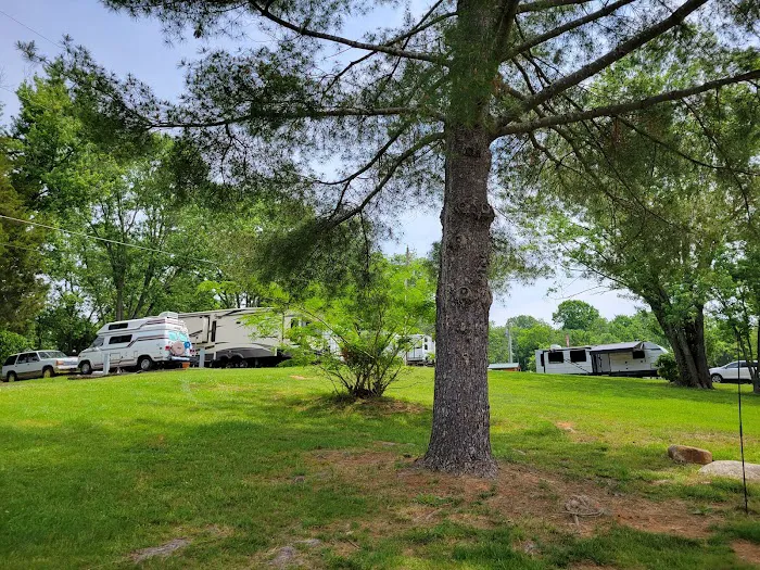 Lazy Llama Campground 6