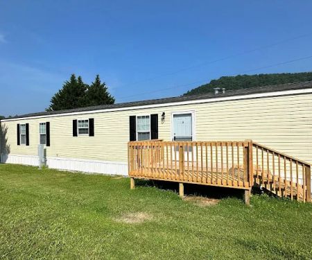 Clinchfield Commons MHC
