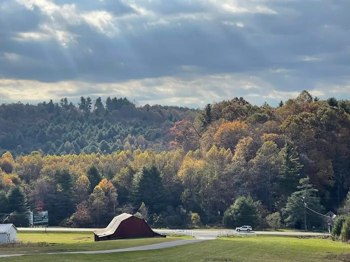Utt's Mountaintop Campground @ Fancy Gap 9
