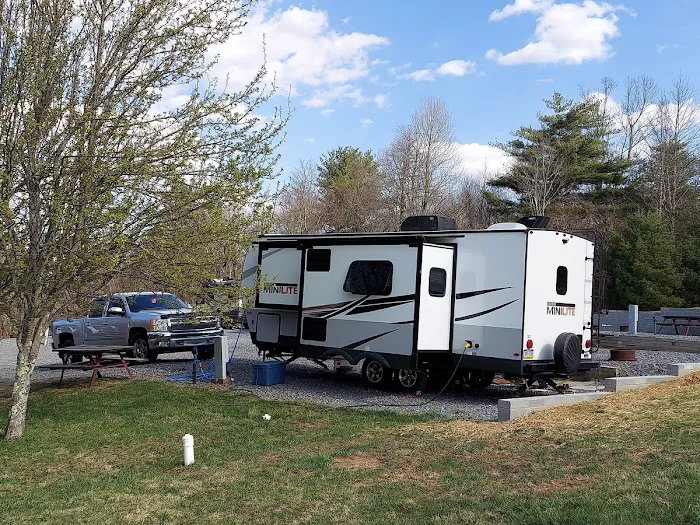 Fancy Gap Cabins and Campground 5