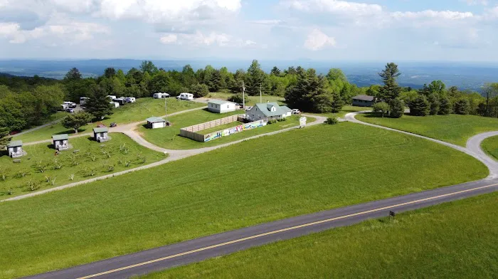 Fancy Gap Cabins and Campground 10