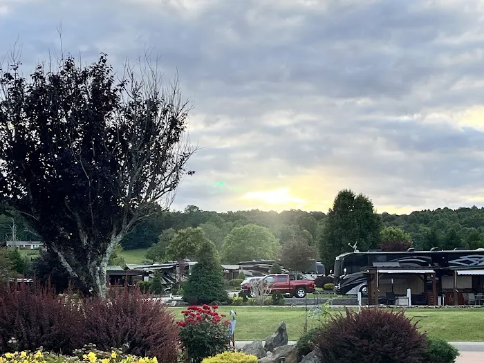 Deer Creek Motorcoach Resort 8