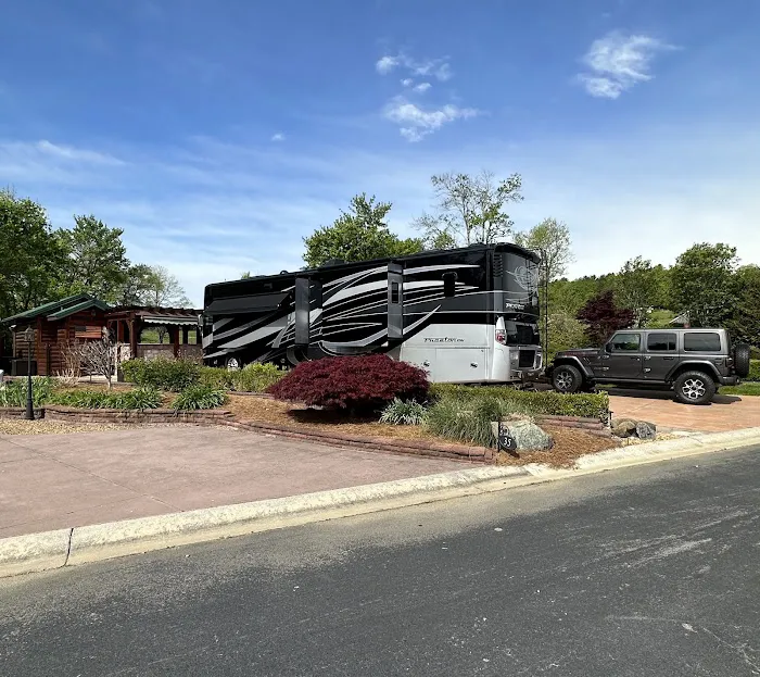 Deer Creek Motorcoach Resort 10