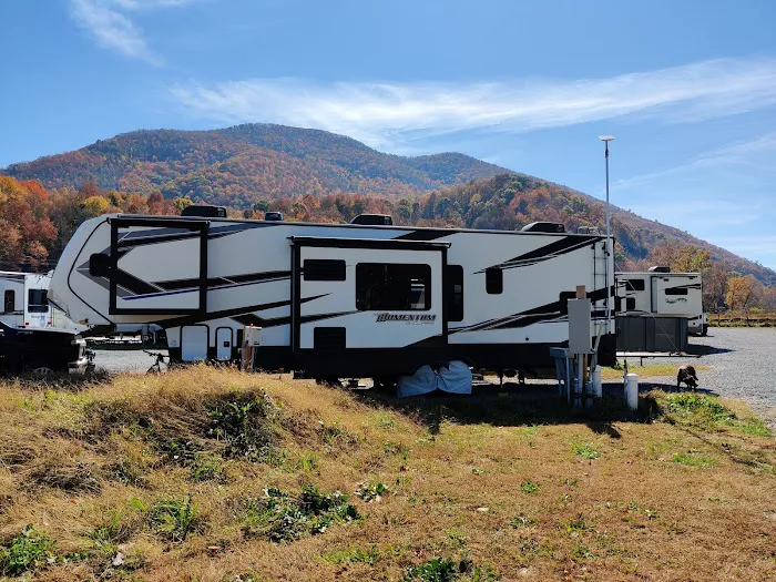 The Hamptons RV Park 2