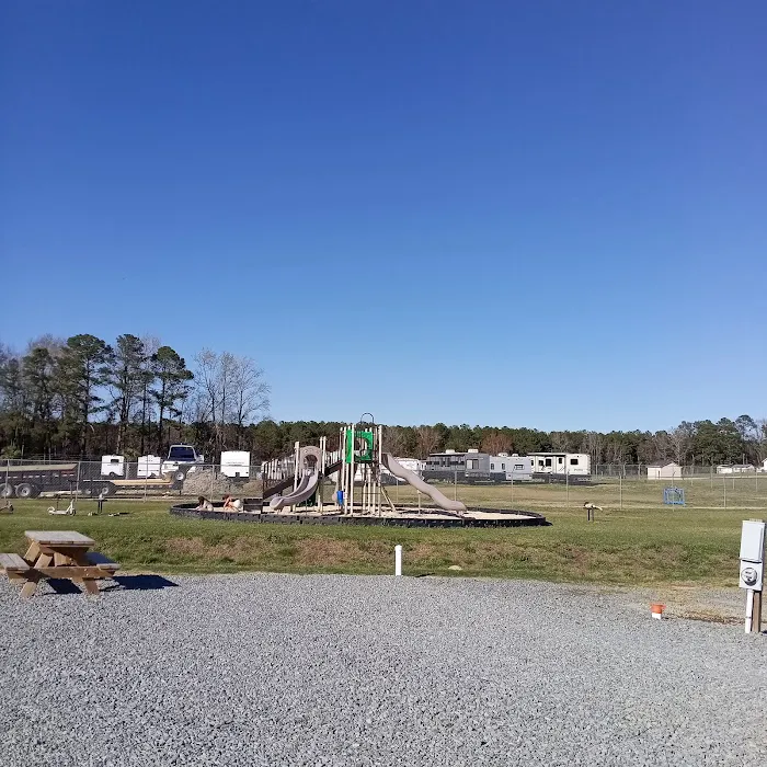 Tucker Lake RV Campground And Storage 3