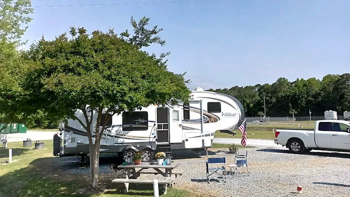 Tucker Lake RV Campground And Storage 7