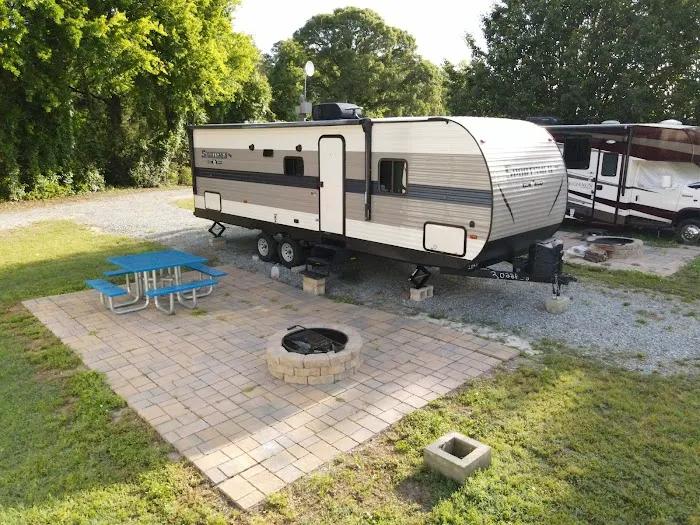 Four Oaks RV Resort 4