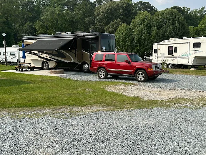 Four Oaks RV Resort 7