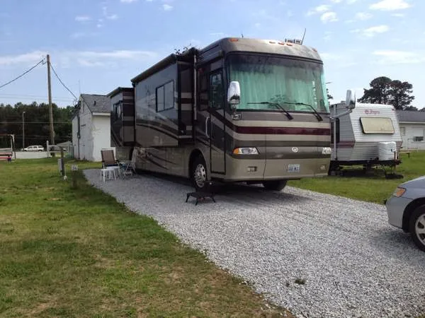 Four Oaks RV Resort 9
