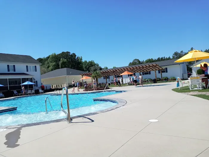 Raleigh Oaks RV Resort & Cottages 1