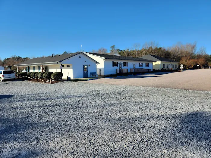 Raleigh Oaks RV Resort & Cottages 5