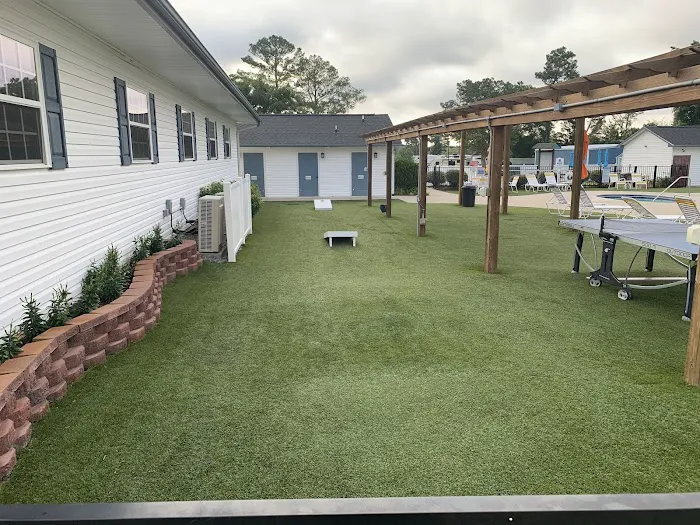 Raleigh Oaks RV Resort & Cottages 8