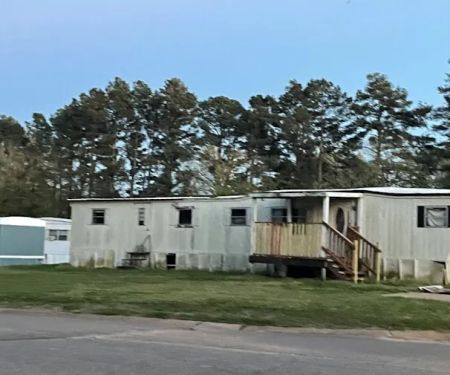 Lynchburg Mobile home village