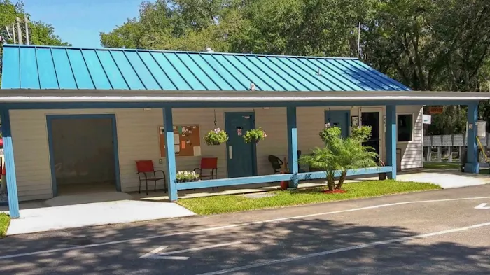 Happy Traveler Cabins and RV Resort 7