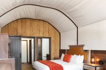Glamping Florida, by River Ranch
