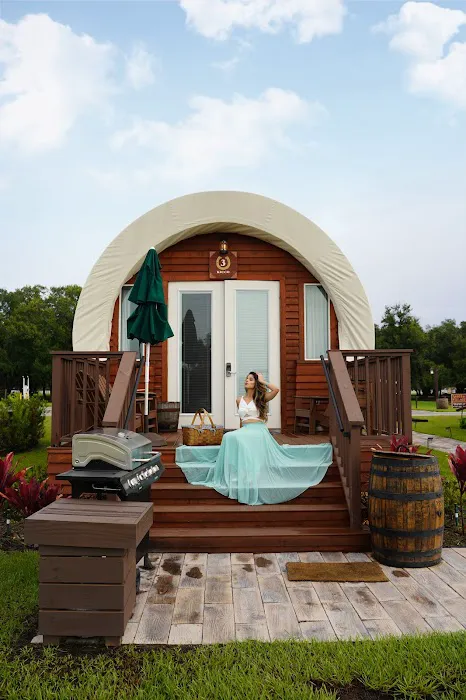Glamping Florida, by River Ranch 9