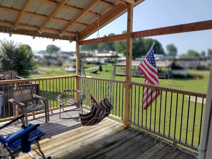 Lake Shore Campgrounds 7