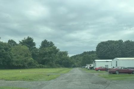 Glade Village Manufactured Home Community