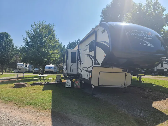 Pioneer Village RV Park 5