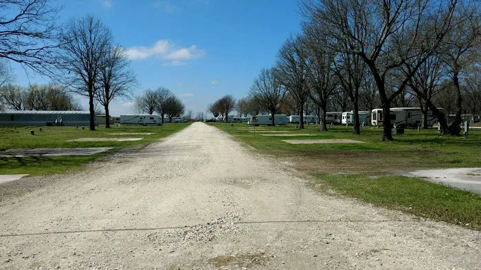 River Oak RV & Mobile Home Park 2
