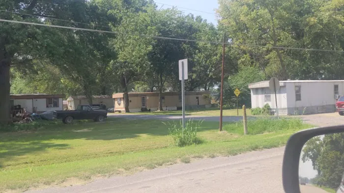 River Oak RV & Mobile Home Park 9