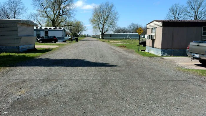 River Oak RV & Mobile Home Park 6