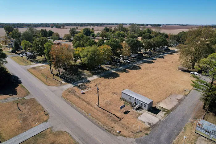 River Oak RV & Mobile Home Park 10
