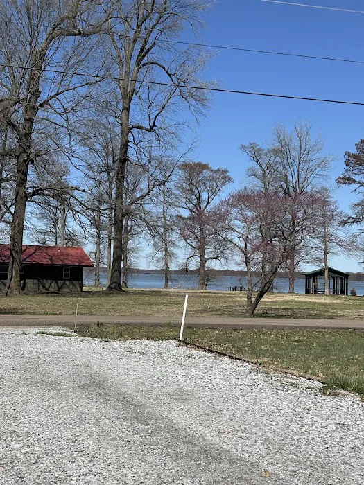 R & D Lakeside Campground 1